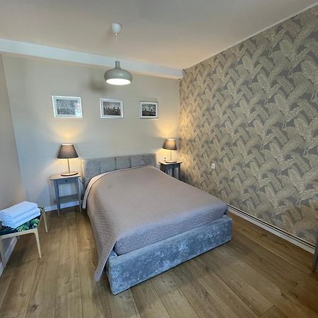 Apartamenty Dobranocka 克罗托申 外观 照片