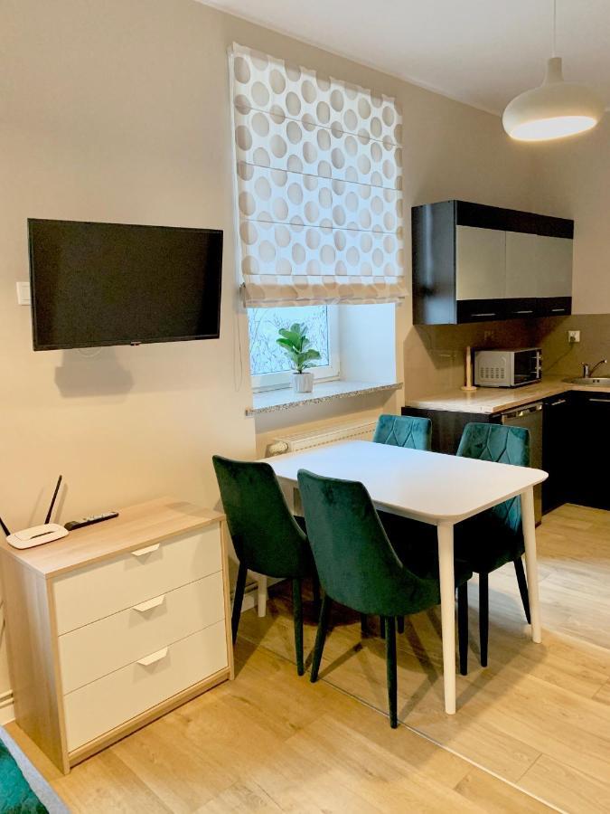 Apartamenty Dobranocka 克罗托申 外观 照片