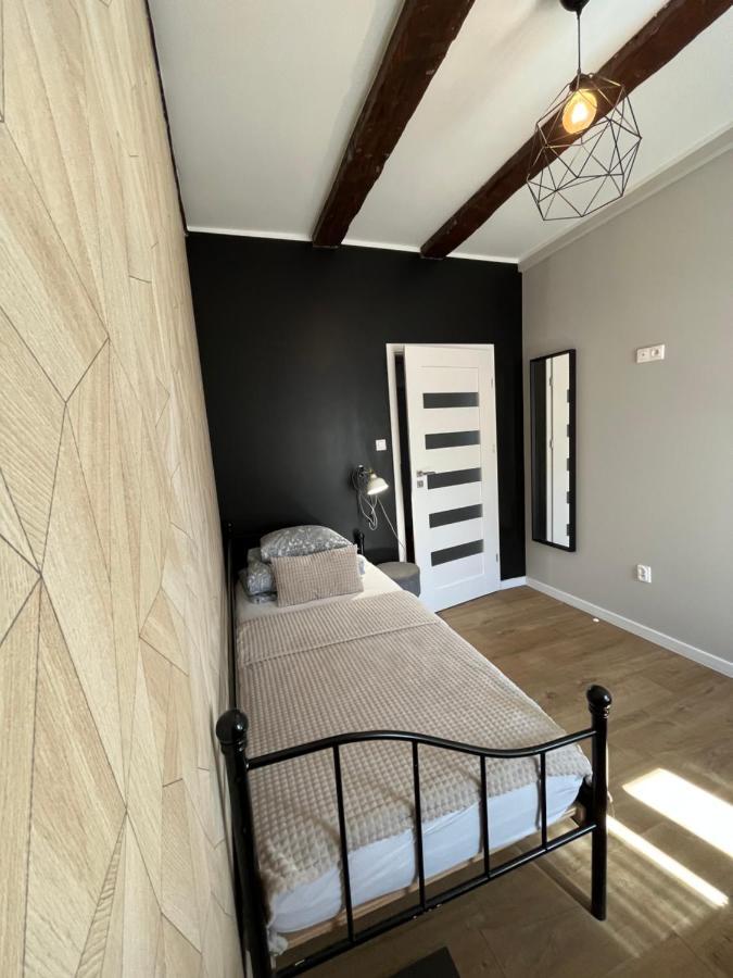 Apartamenty Dobranocka 克罗托申 外观 照片